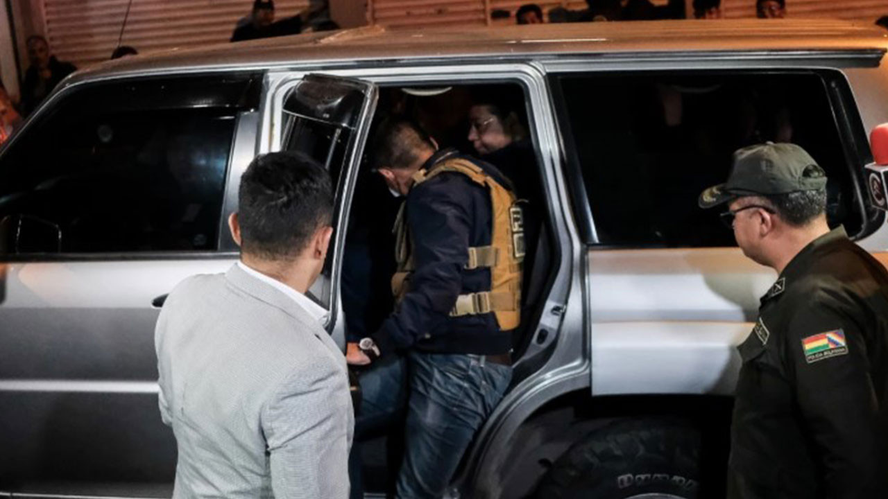 Eski Bolivya Devlet Başkanı Arce, "yolsuzluk" soruşturmasında tutuklandı