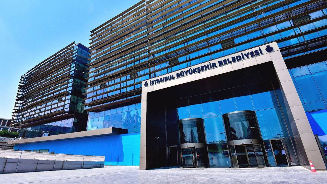 İBB iddianamesindeki tuhaflıklara yenisi eklendi! 'kaçak' dediler bakanlık izinli çıktı