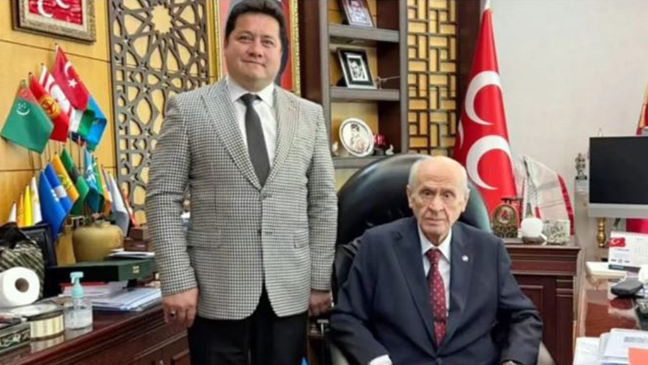 MHP'li başkandan gazetecilere ağır hakaret! 'Düğünlerde karı kıyafetiyle oynatırız'