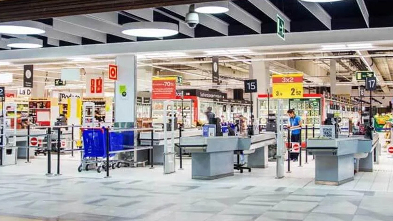 Türkiye'nin market devi ikiye bölünüp satılıyor!