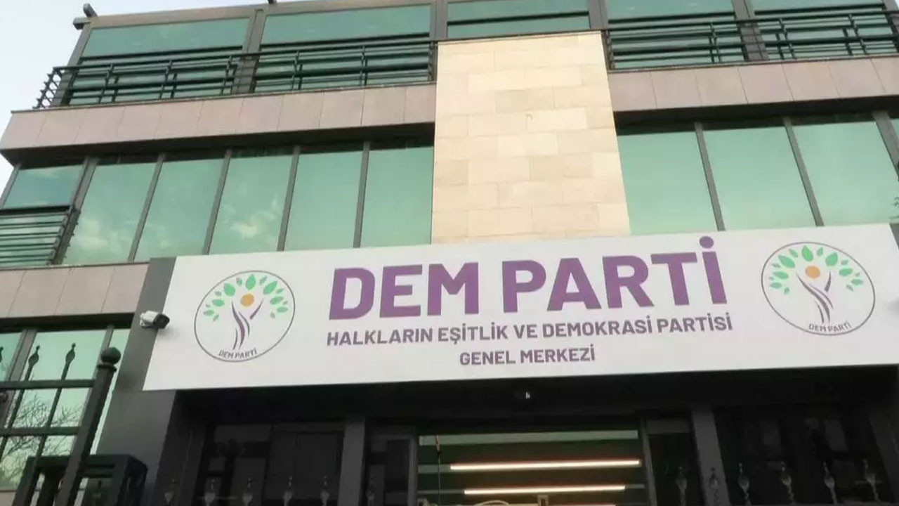 CHP'ye iptal, AKP'den randevu talebi! DEM'den açıklama
