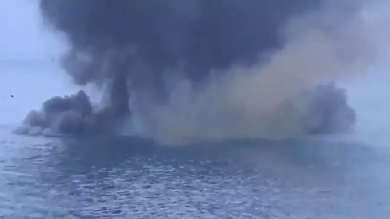 Ukrayna Rus denizaltısını vurdu!