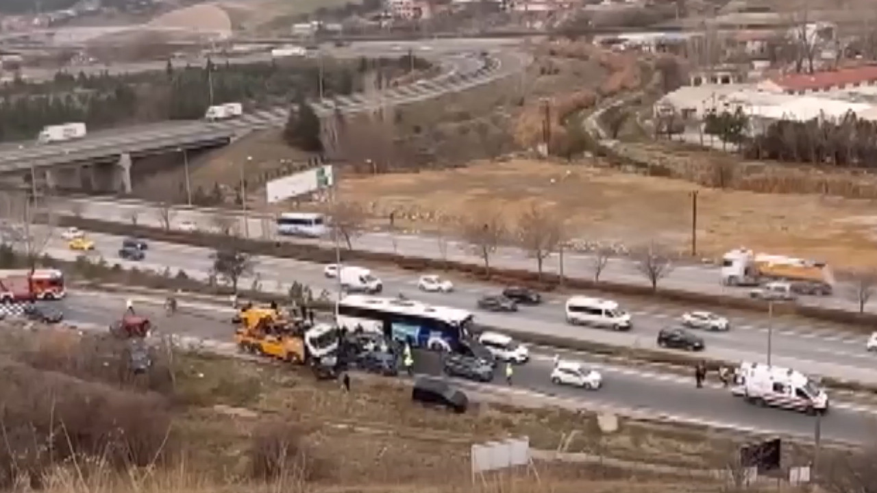 Vinç dehşet saçtı! Aralarında otobüsünde bulunduğu 13 aracı biçti: 5 yaralı