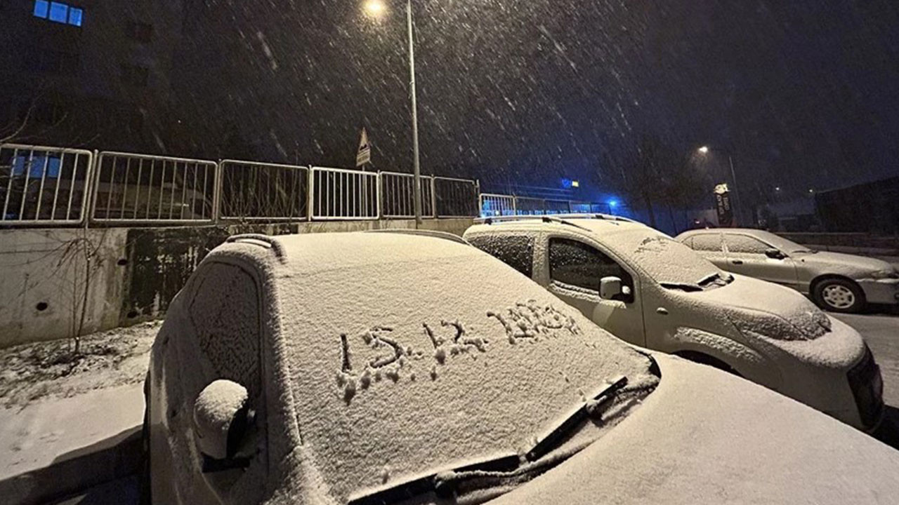 Bir ilimiz buz kesti! Her yer dondu, uçaklar bile iniş yapamadı