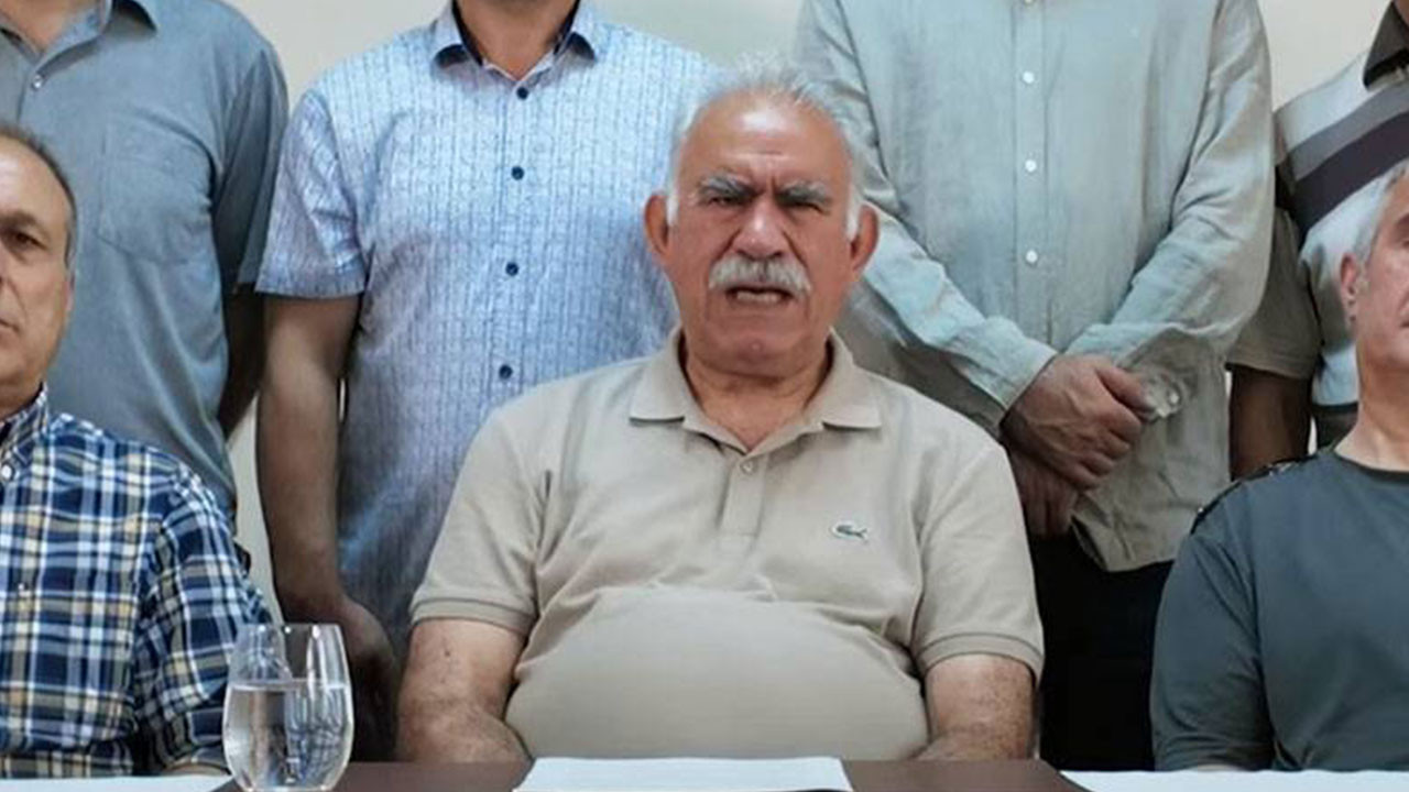 Terörist Öcalan serbest mi bırakılacak? AKP'de çarşı karıştı