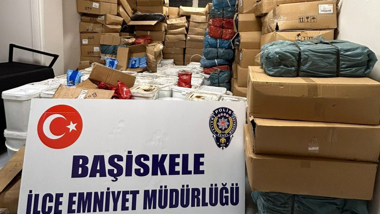 Depo baskınında 5.7 ton kaçak nargile tütünü ele geçirildi