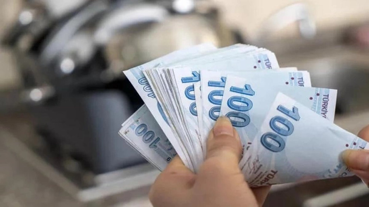 Engelli ve yaşlı aylığına 350 lira artışı zam diye duyurdular. Çok olmuş yarısını geri alın