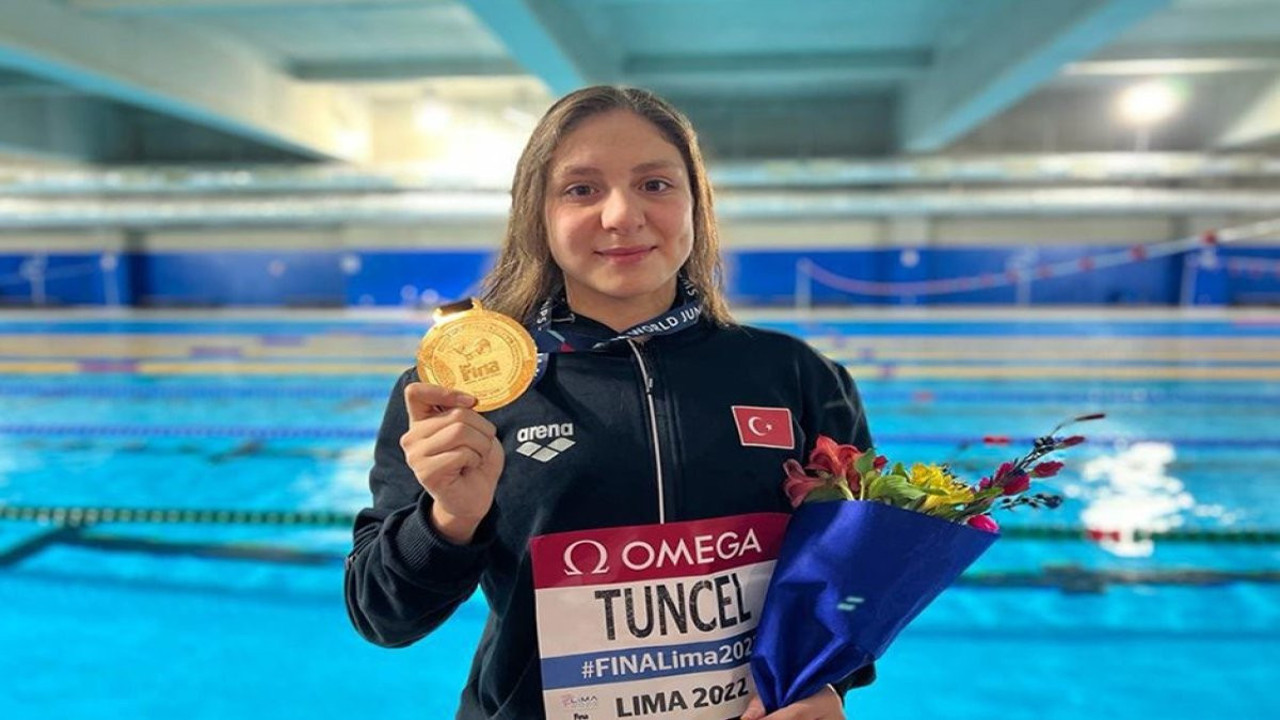 Havuzdan altın madalya çıktı!