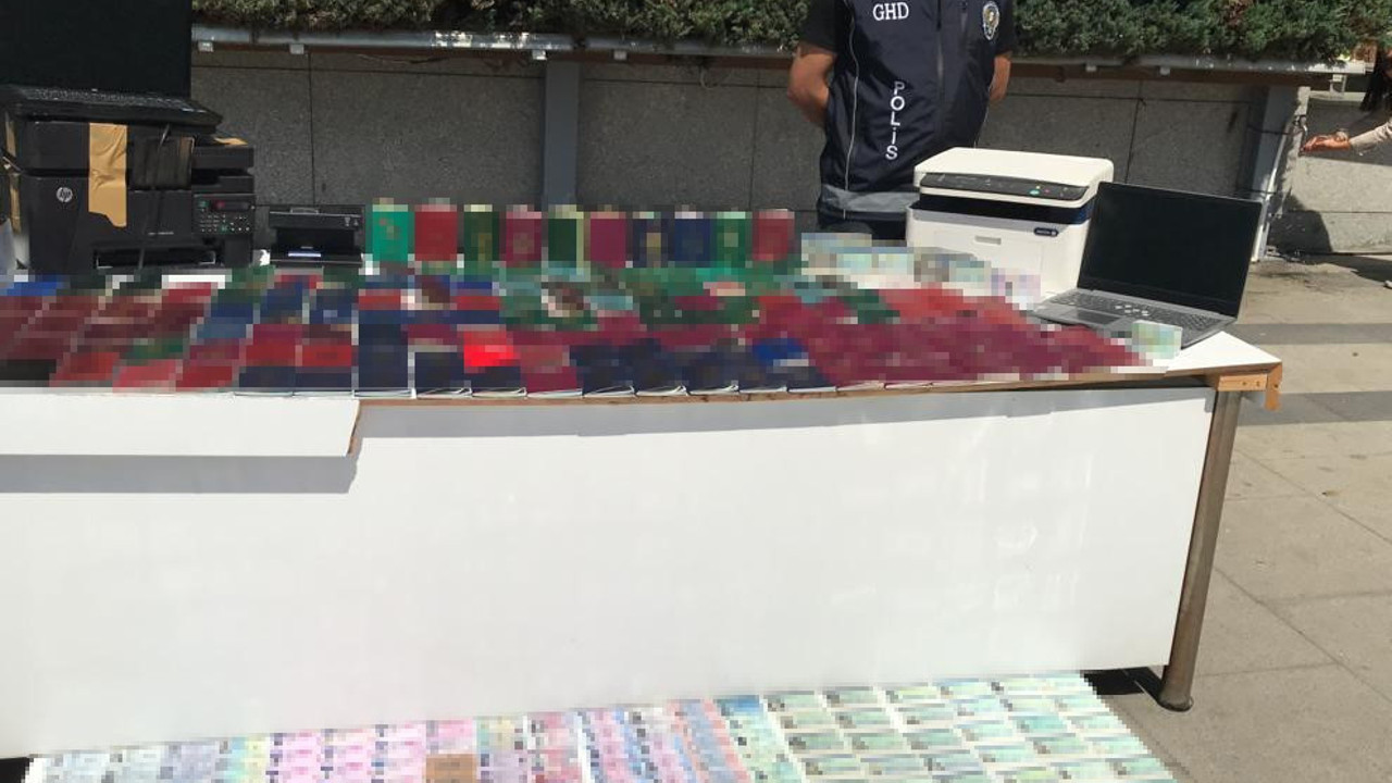 İstanbul’da sahte pasaport operasyonu