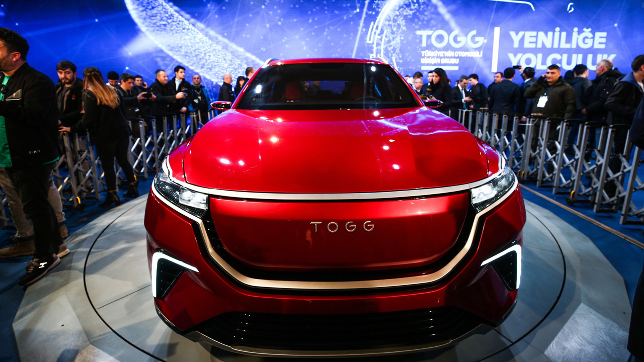 TOGG’a bir haftada ikinci zam geldi. En ucuz TOGG'un fiyatı 1 milyon 227 bin 500 TL’ye çıktı