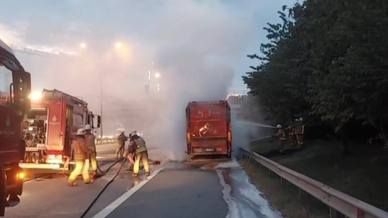 İBB'ye ait çöp tankeri yandı