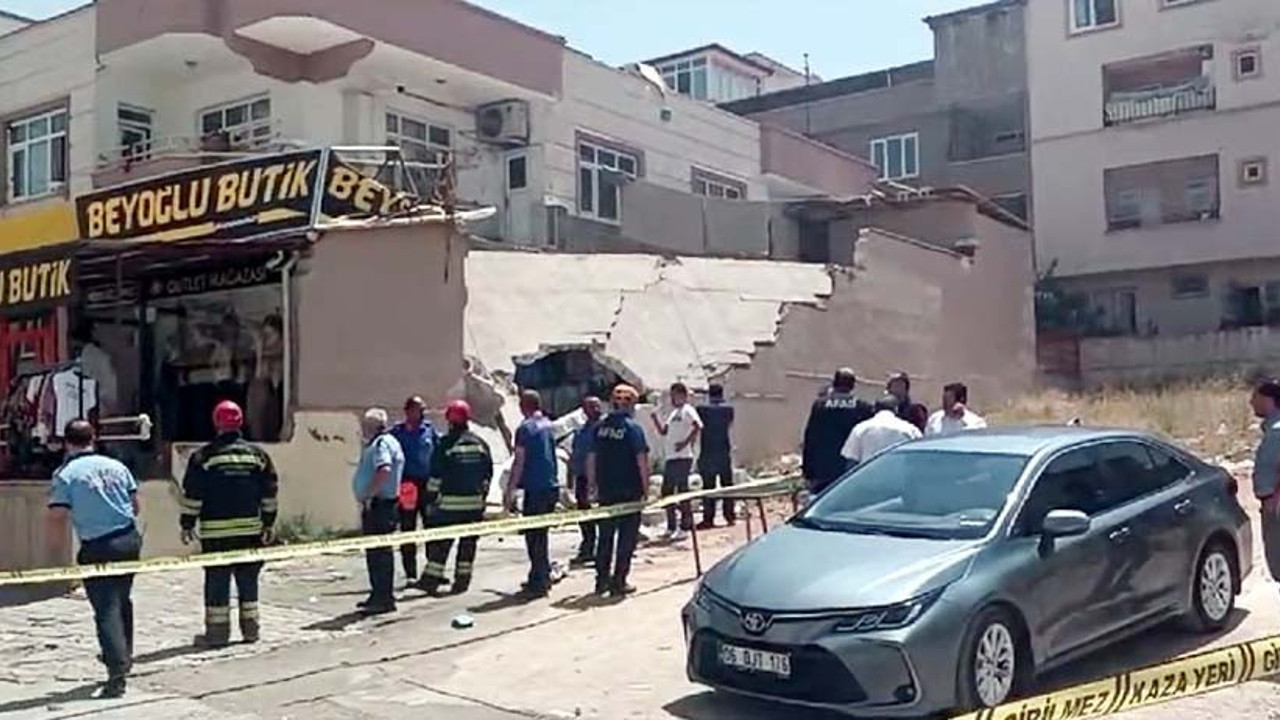 İş yerinin duvarı çöktü. Yaralılar var