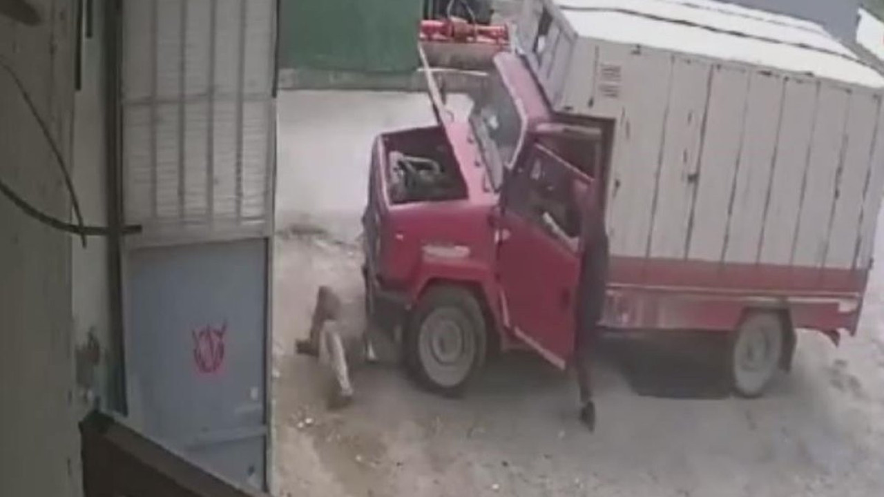 Tamir için aracın altına yattı, korkunç anlar kameraya yansıdı