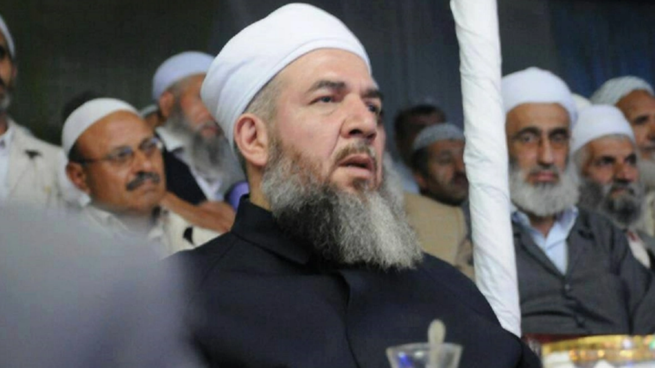 Menzil'in yeni şeyhi: Demokrasi suç ve günahı işlemeyi teşvik eden yönetimdir