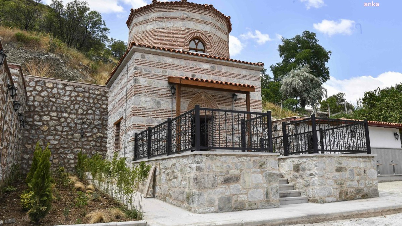 Ankara Büyükşehir'in restorasyonunu tamamladığı türbeler ziyarete açıldı