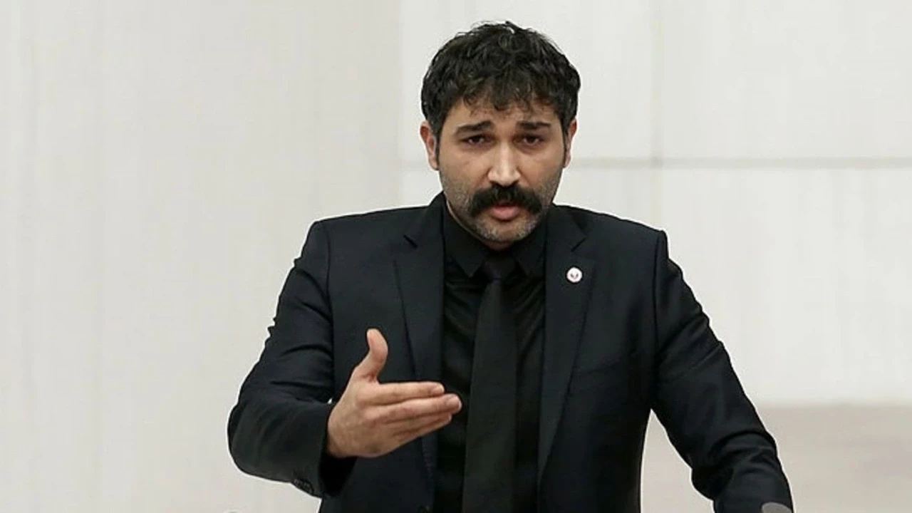 Barış Atay Türkiye'yi terk etti, Almanya'ya yerleşti