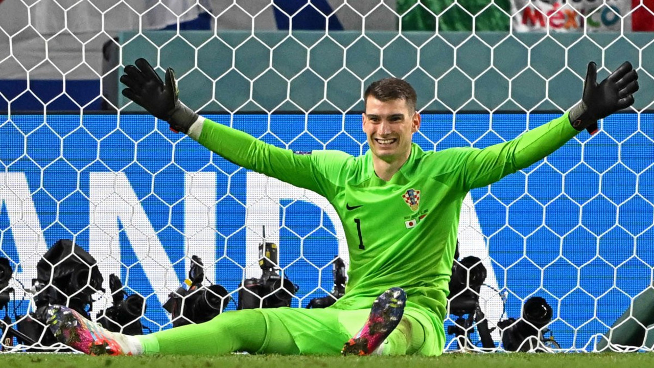 Fenerbahçe'den bir bomba daha. Livakovic geliyor