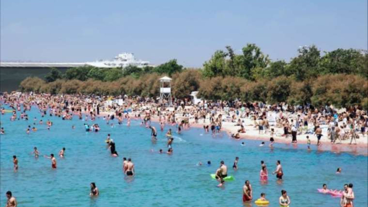 Diyanet’ten talimat: Turistik bölgelere mobil mescit kurulacak, ‘İslam’ı tanıtıcı’ broşürler dağıtılacak