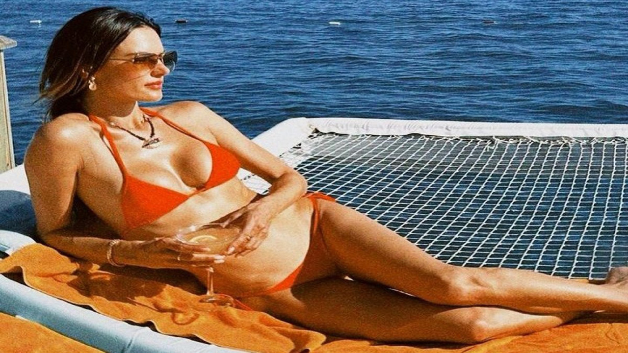 Dünyaca ünlü model Alessandra Ambrosio Antalya’da