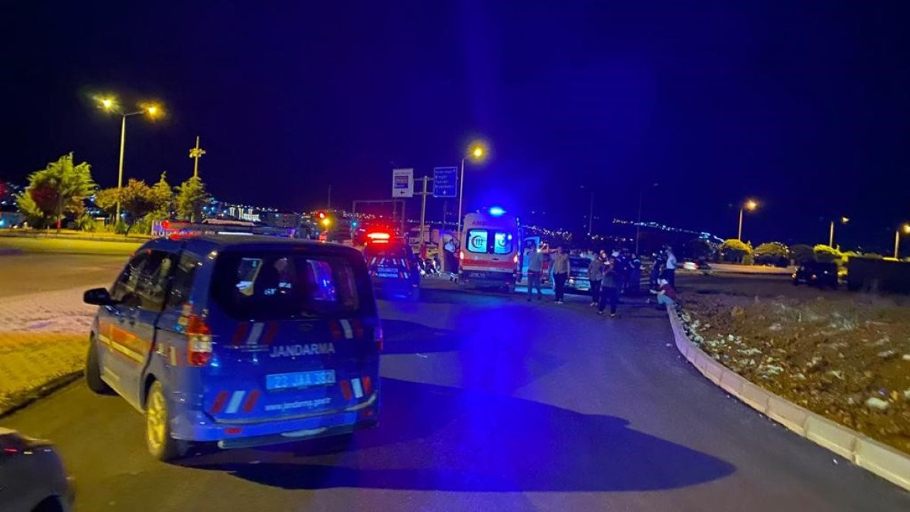 İki otomobil kafa kafaya çarpıştı (22 Temmuz 2023)