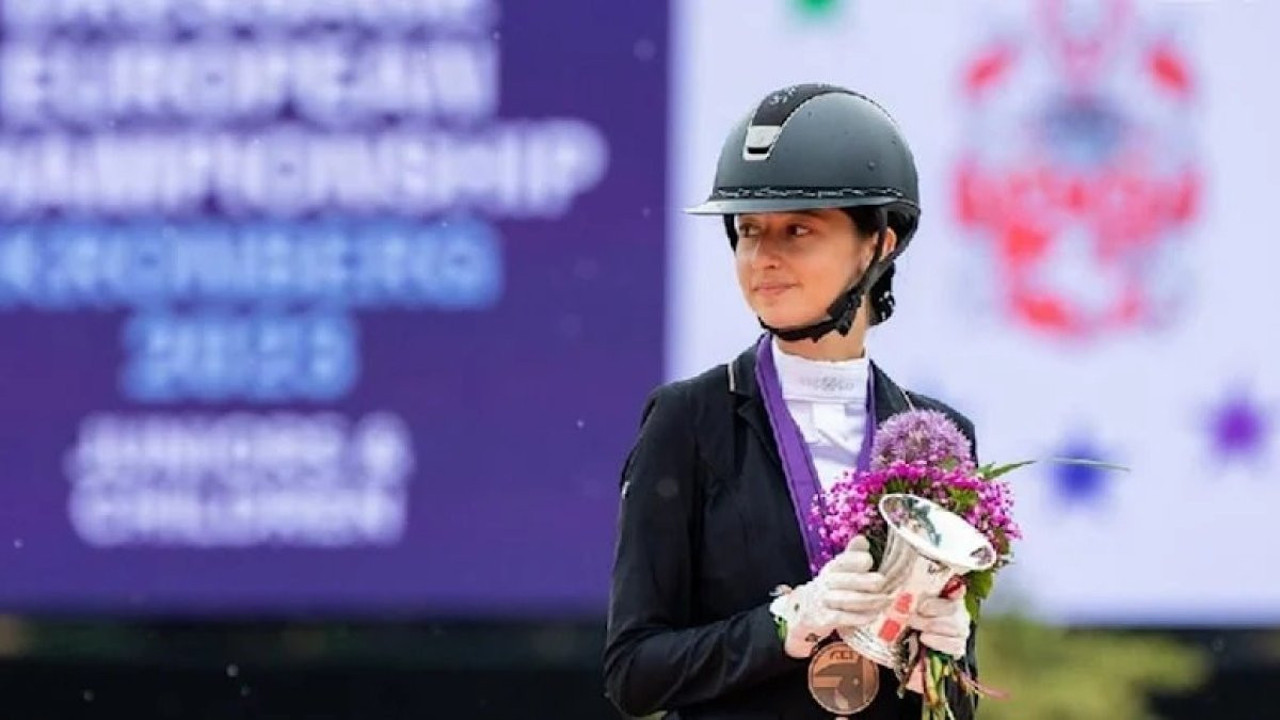 Lal Mira Gürgen'den tarihi başarı