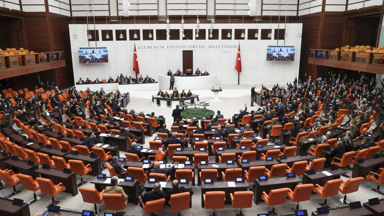 Milletvekillerine dağıtılan ajandada Türkiye’nin tapu senedi Lozan’a yer verilmedi