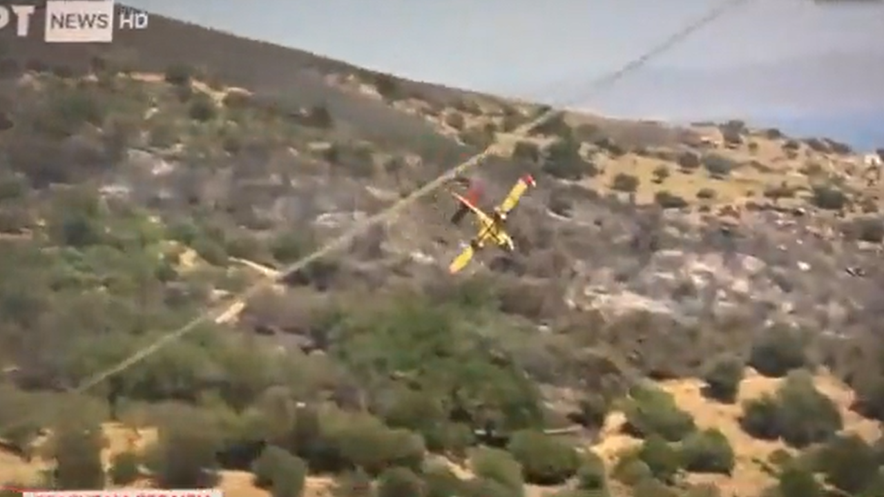 Yunanistan'da yangın söndürme uçağı düştü