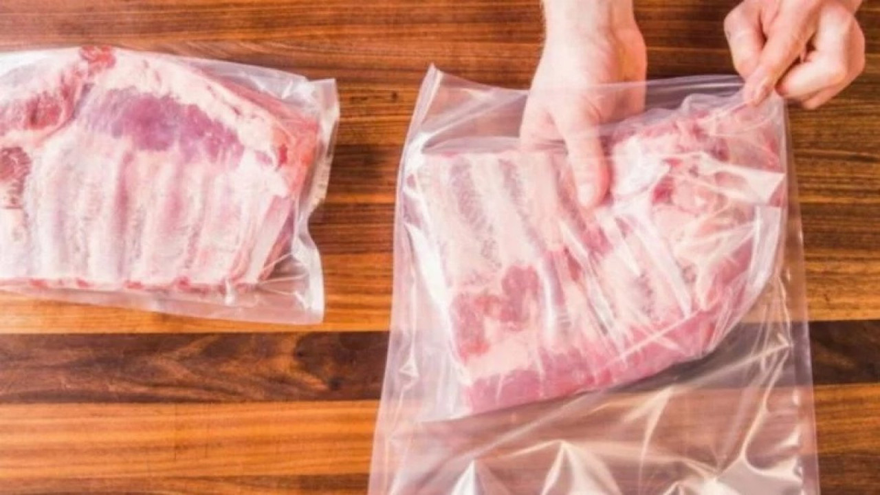 Et aşırı sıcakta poşette taşınırsa ne olur