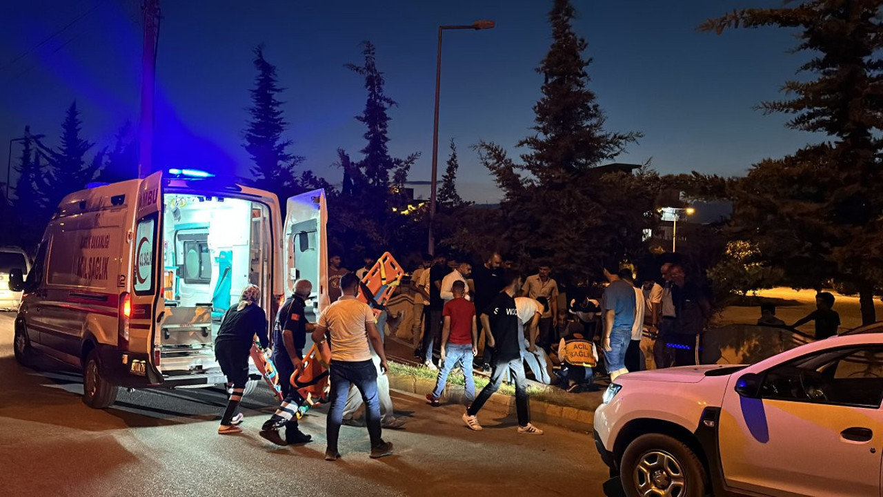 Kavga sırasında av tüfeğiyle sağa sola ateş açtı. Parkta oturan bir kişiyi vurdu