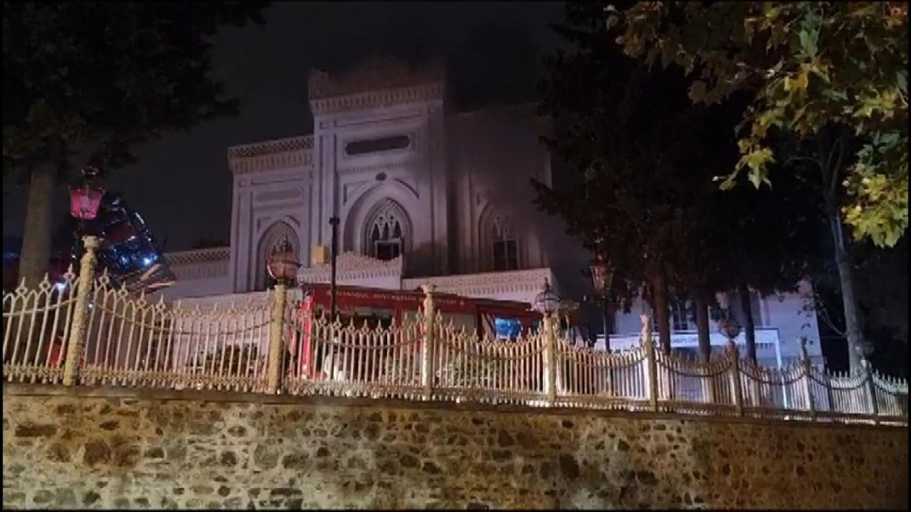 Beşiktaş Yıldız Hamidiye Camii'nde yangın