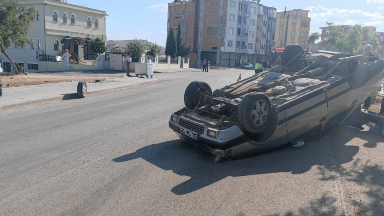 Takla atan otomobilde 1 kişi yaralandı