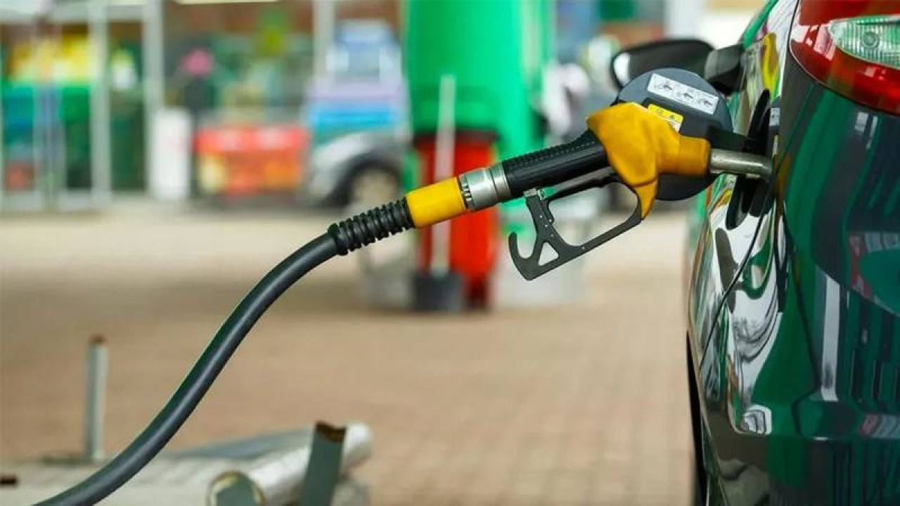 Motorine gelen dev zam sonrası litre fiyatı 35 TL'yi geçti