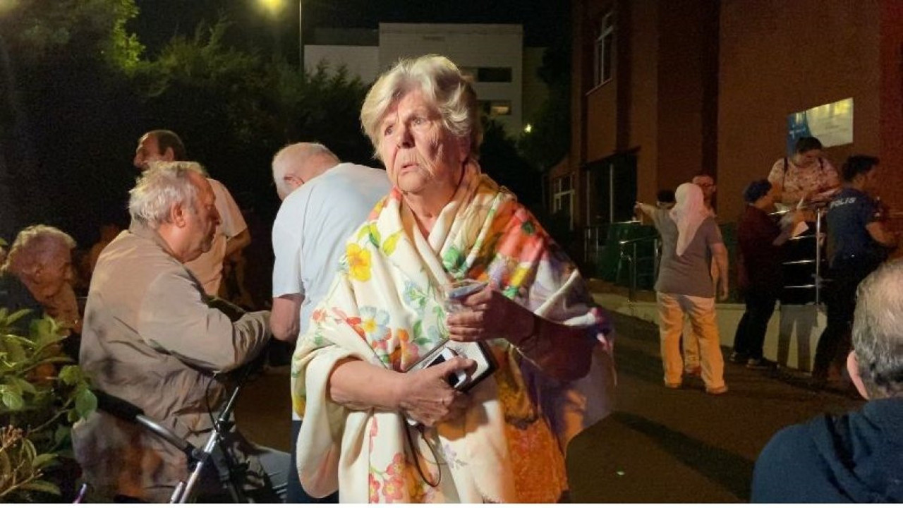 Huzurevinde korkutan yangın. 115 kişinin kaldığı bina tedbiren boşaltıldı