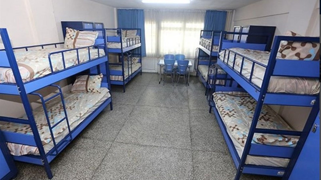 Uyanık ev sahipleri ev değil yatak kiralıyor. Kriz öğrencileri vuracak.