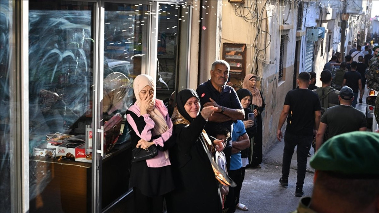 Lübnan'daki Filistin kampında yaşanan çatışmalarda bir kişi daha öldü