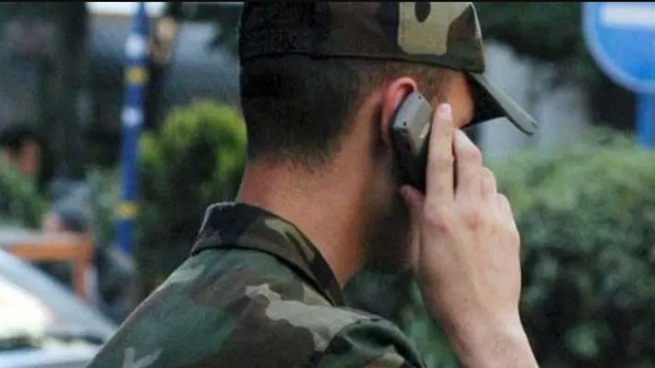 Milli Savunma Bakanlığı duyurdu. Kışlada cep telefonu kararı