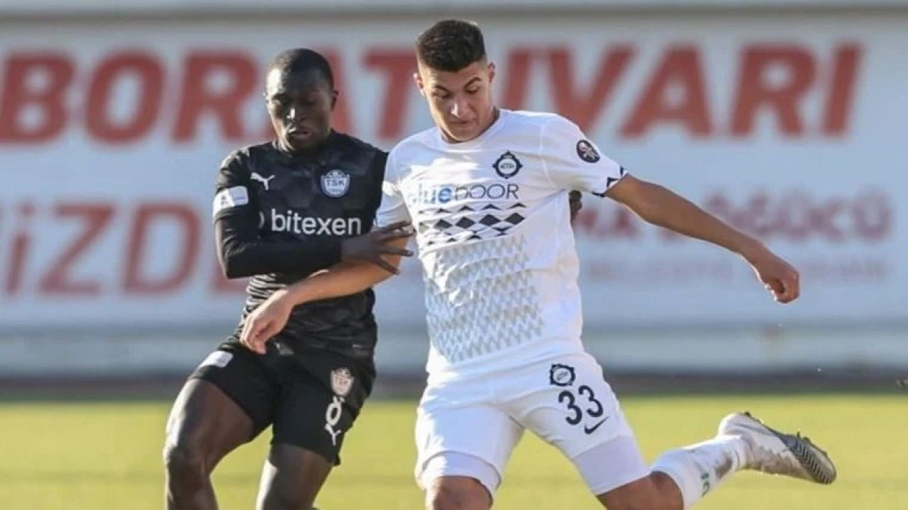 Manchester City 17 yaşındaki Efe Sarıkaya'yı istiyor