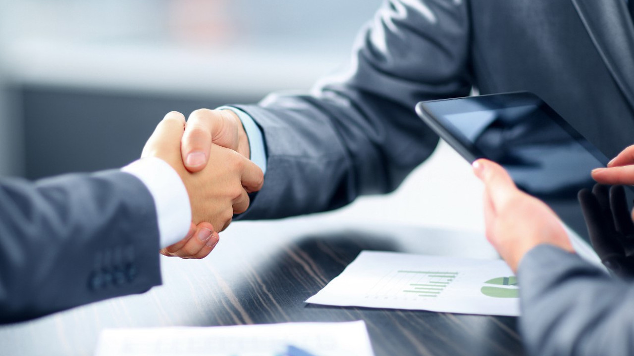 Cinsiyetçi işe alım ilanında geri adım atıldı