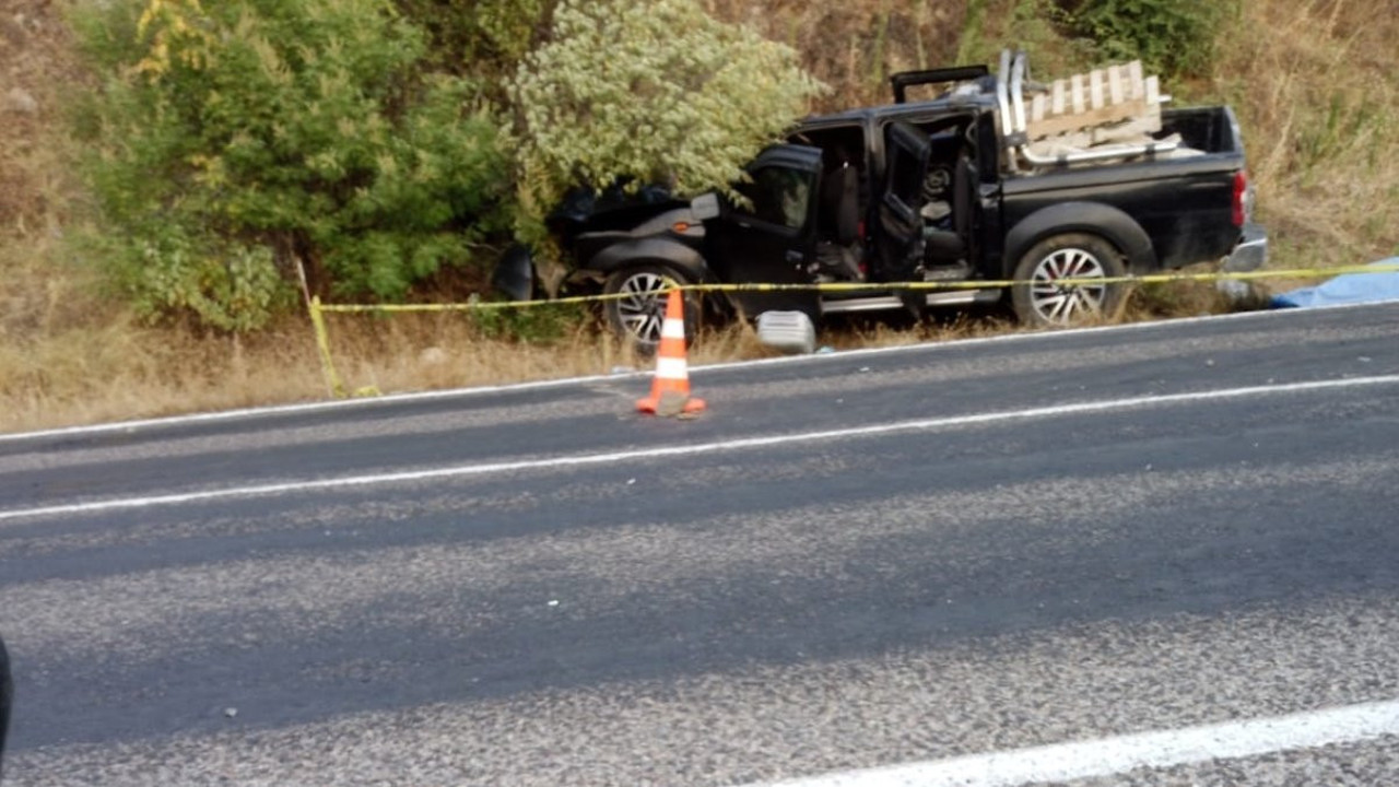 Manisa'da pikabın üzerine kaya düştü. 1 ölü, 3 yaralı