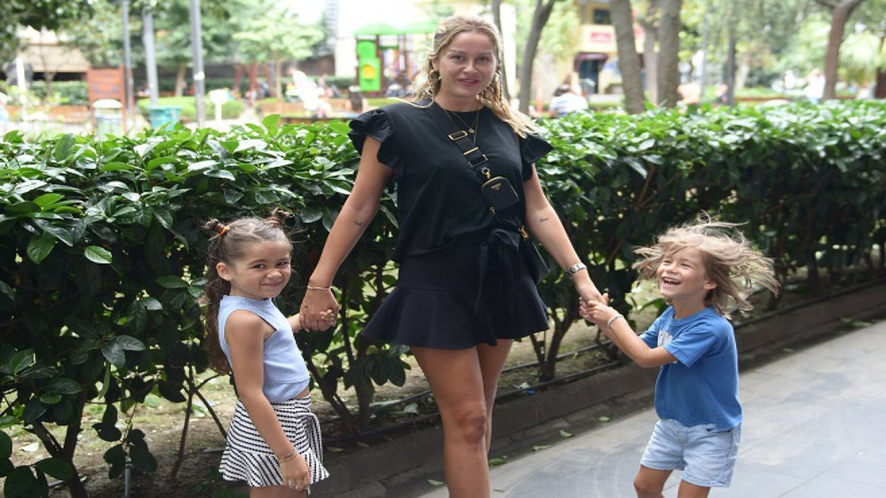 Ünlü modelin evini pireler bastı!