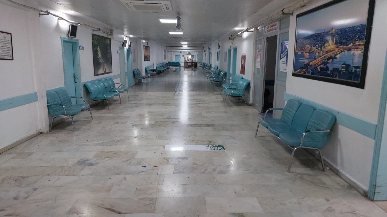 Hastanede silahlı kavga. Yaralılar var