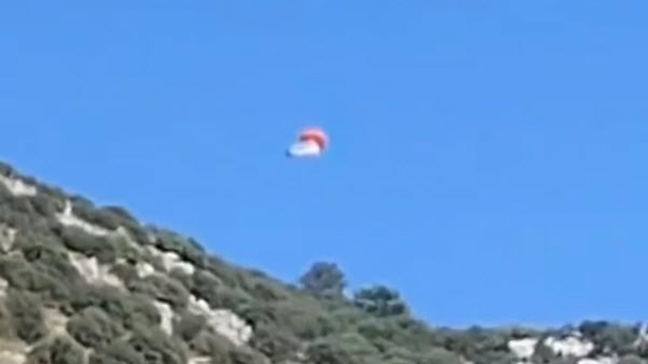 Paraşütçü son anda ölümden döndü. Tehlike dolu anlar kamerada
