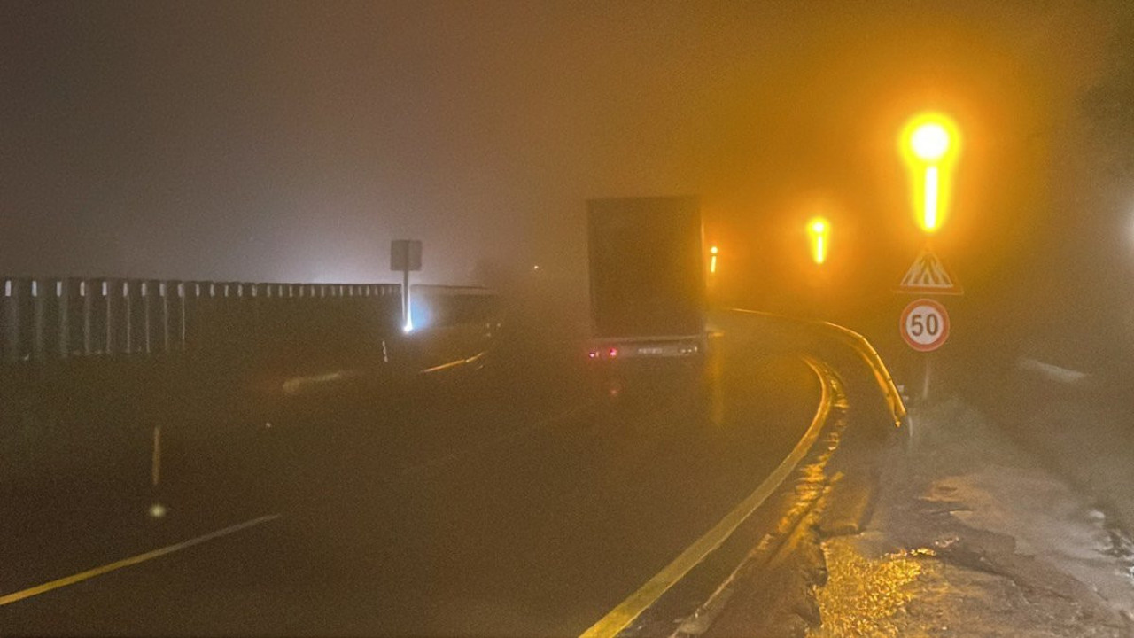 Bolu Dağı'nda yoğun sis ulaşımı olumsuz etkiliyor