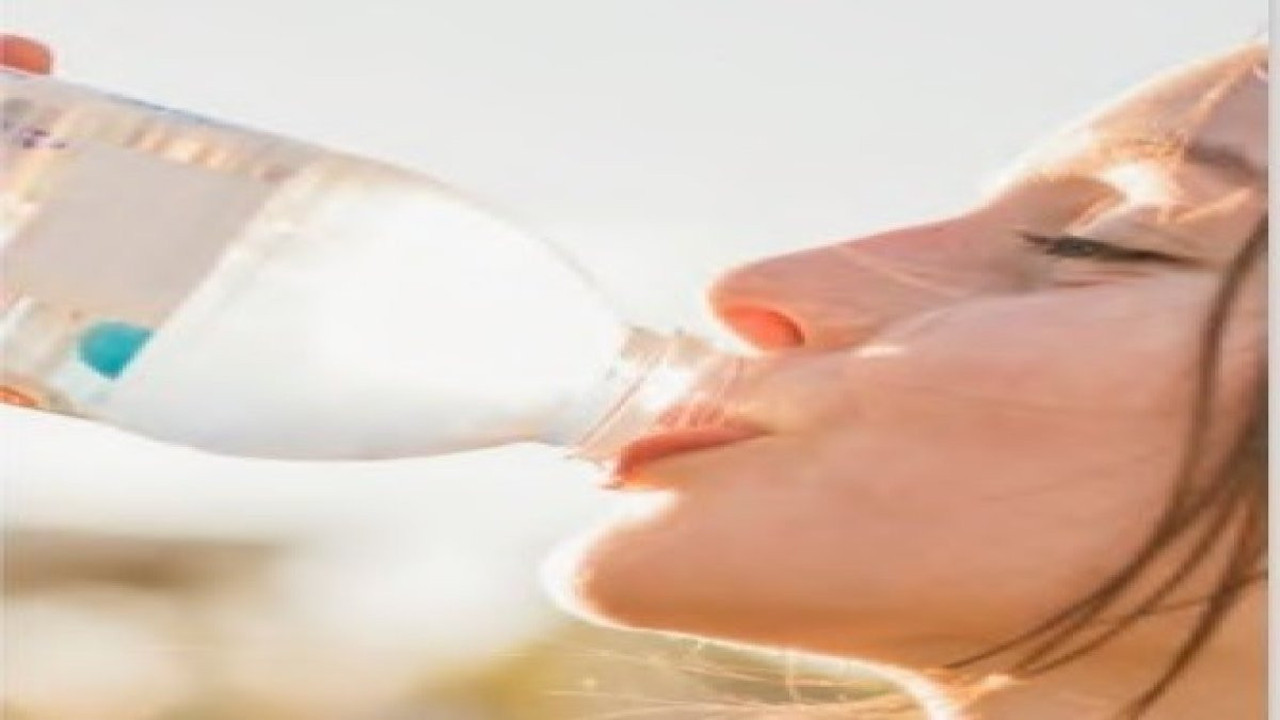 Yaz aylarında su tüketimine dikkat. Uzmanı açıkladı