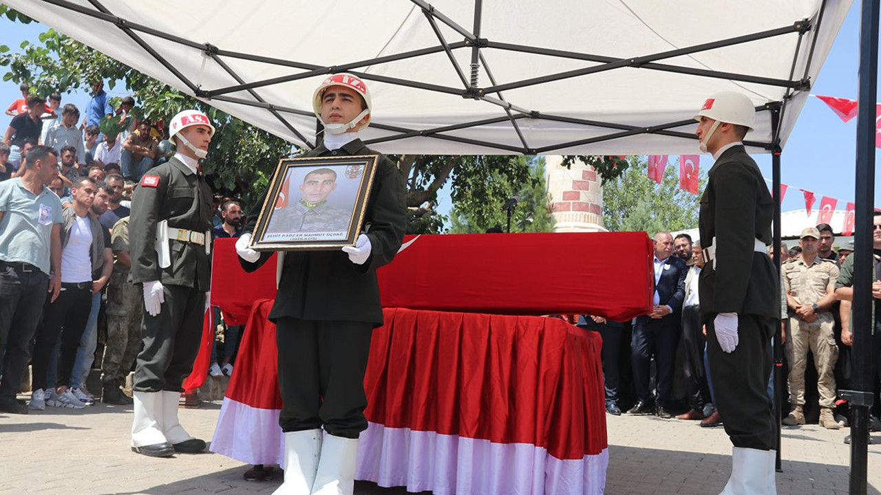 Şehitlere veda. Bu vatan sizi hiç unutmayacak