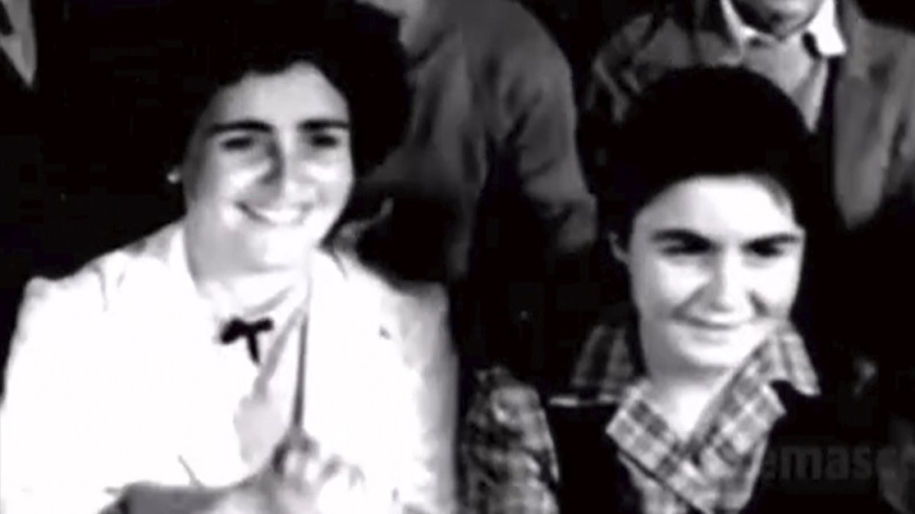 Fatma Girik'in figüran olduğu zamanlar.