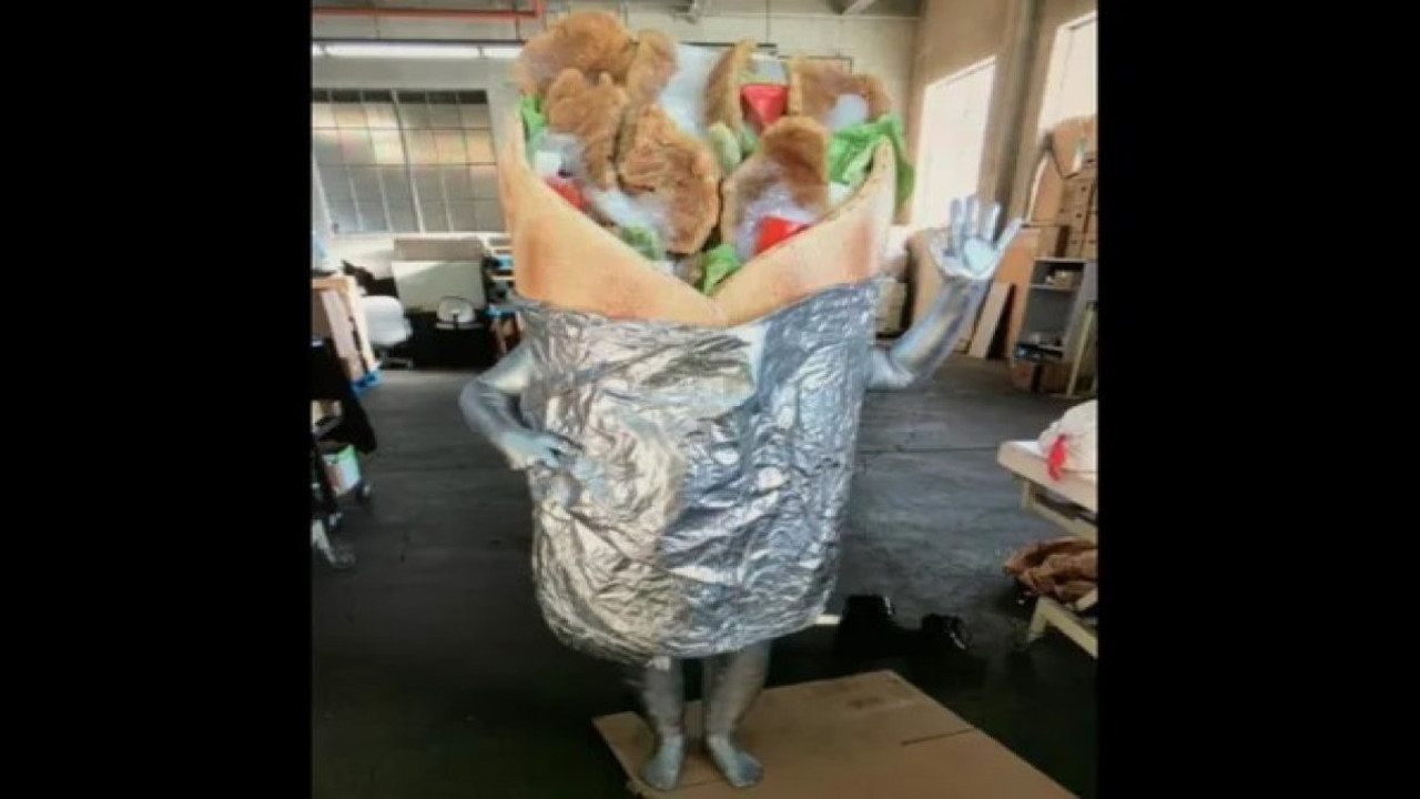 Kanada'da döner dürüm kostümü 12 bin dolara satıldı