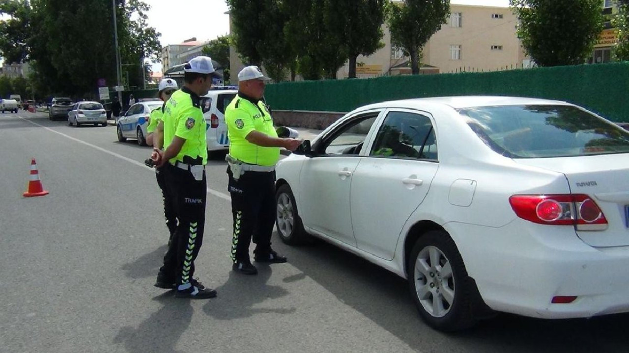 İstanbul'da dron destekli kırmızı ışık ihlali denetimi yapıldı