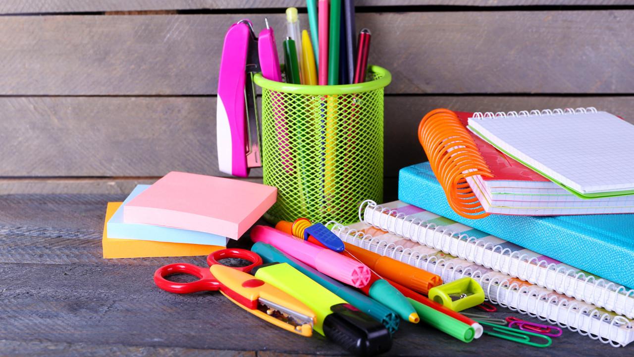 Okul alışverişinde ikinci el dönemi. Kırtasiye malzemeleri cep yakıyor