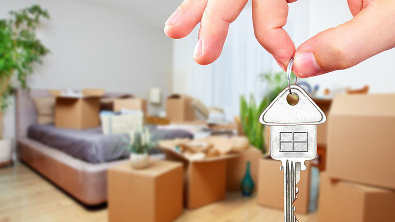 Ev sahibi ve kiracılar dikkat. İmzayı atan kiracı çıkmak zorunda mı?